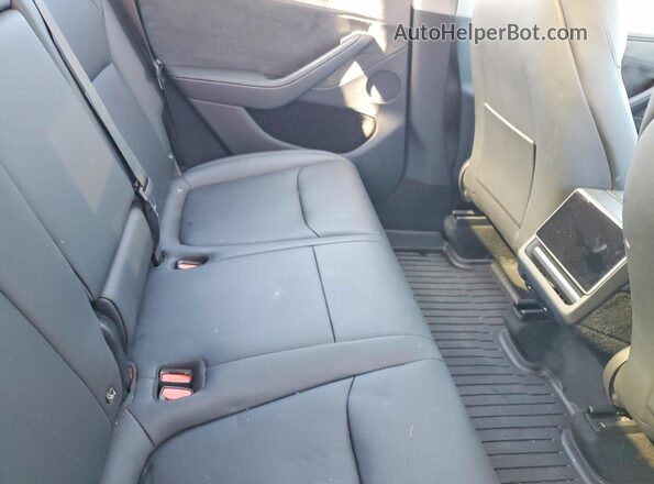 7SAYGDED8TA416918 2026 TESLA MODEL Gray Widok wnętrza z tyłu