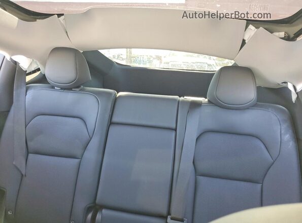 7SAYGDED8TA416918 2026 TESLA MODEL Gray Widok tylnych siedzeń