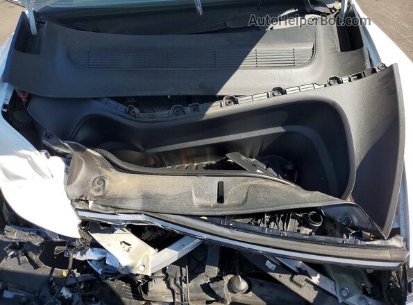 7SAYGDED8TF384863 2026 TESLA MODEL White Սալոնի հետևի տեսք