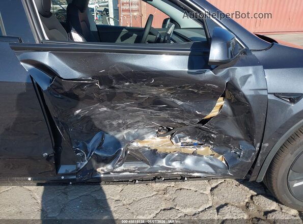 7SAYGDED8TF562108 2026 TESLA MODEL Y Black Դիմացի տեսք