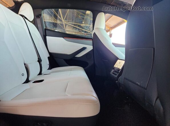 7SAYGDED8TF575439 2026 TESLA MODEL Gray უკანა სავარძლების ხედი