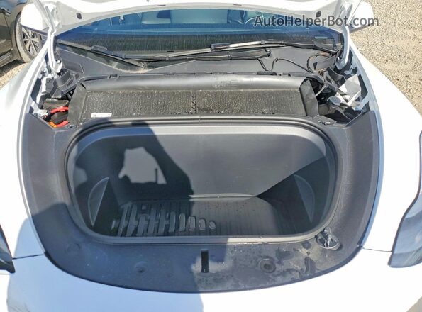 7SAYGDED9SF321592 2025 TESLA MODEL Белый Вид подкапотного пространства