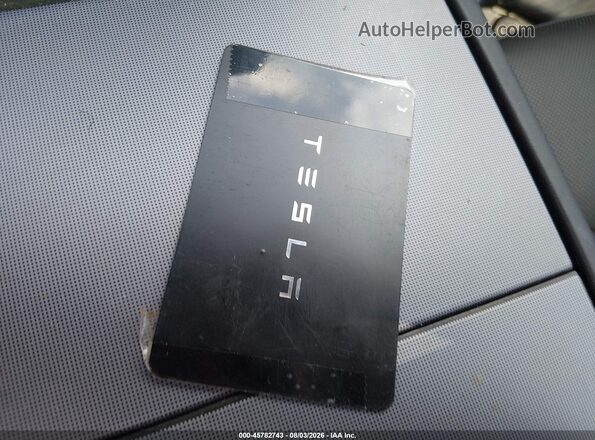 7SAYGDED9TA437485 2026 TESLA MODEL Y Серый Вид панели приборов