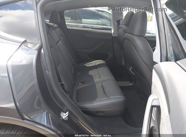 7SAYGDED9TA437485 2026 TESLA MODEL Y Серый Вид наклейки с VIN-кодом