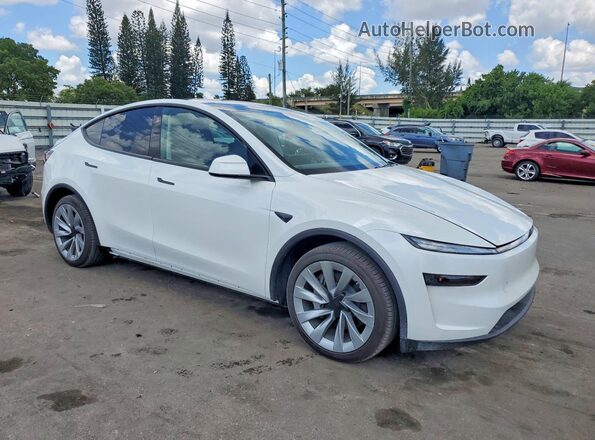 7SAYGDED9TA500973 2026 TESLA MODEL White Передня права чверть