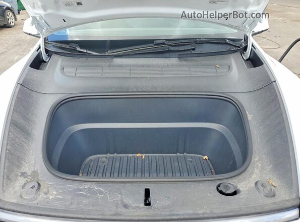 7SAYGDED9TA500973 2026 TESLA MODEL White Вид задньої частини салону