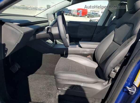 7SAYGDED9TA579884 2026 TESLA MODEL Blue Vista interior delantera
