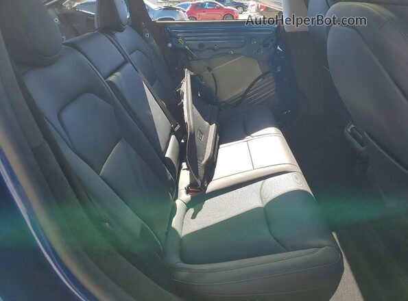 7SAYGDED9TA579884 2026 TESLA MODEL Blue Vista de los asientos traseros
