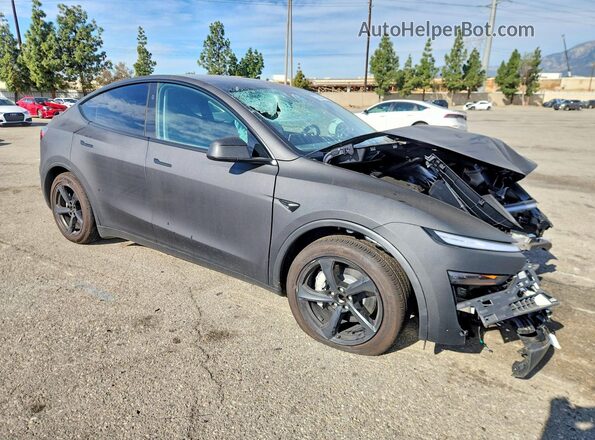 7SAYGDED9TF525438 2026 TESLA MODEL Черный Передняя правая четверть