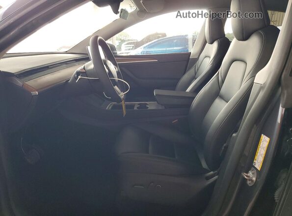 7SAYGDEDXPF944114 2023 TESLA MODEL Черный Вид салона спереди