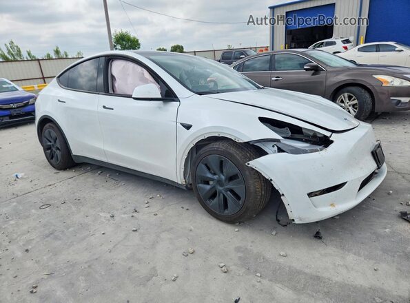 7SAYGDEDXRA303951 2024 TESLA MODEL Белый Передняя правая четверть