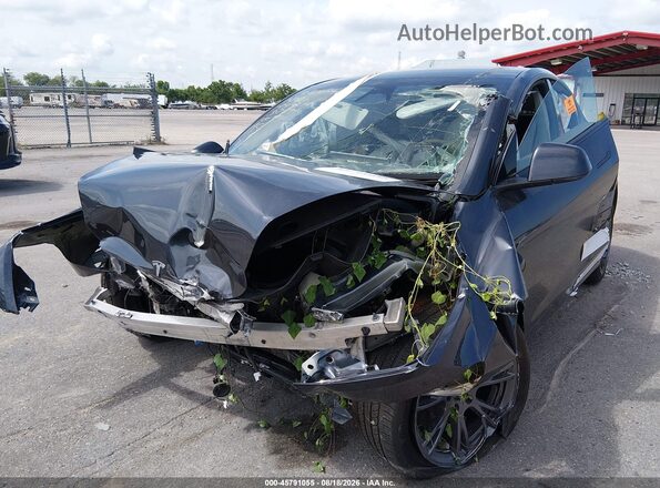 7SAYGDEDXSA378946 2025 TESLA MODEL Y Gray Front left