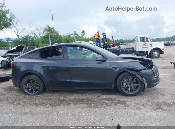 7SAYGDEDXSF260513 2025 TESLA MODEL Y Gray Вид панелі приладів