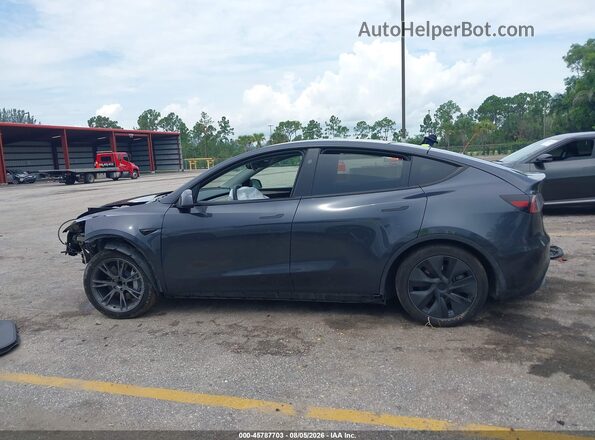 7SAYGDEDXSF260513 2025 TESLA MODEL Y Gray Вид щитка приладів
