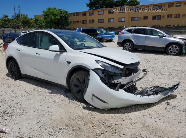7SAYGDEDXSF267929 2025 TESLA MODEL White Передня права чверть