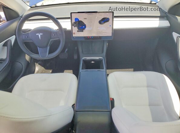 7SAYGDEE0NF312440 2022 TESLA MODEL Blue Առջևի վահանակի տեսք
