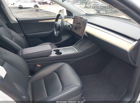 7SAYGDEE0PA024918 2023 TESLA MODEL Y White წინა სალონის ხედი