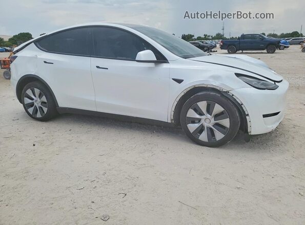 7SAYGDEE0PF629895 2023 TESLA MODEL Белый Передняя правая четверть