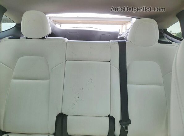 7SAYGDEE0PF629895 2023 TESLA MODEL Белый Вид задних сидений