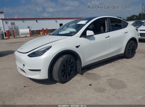 7SAYGDEE0PF691006 2023 TESLA MODEL Y White Առջևի ձախ երեք քառորդ տեսարան