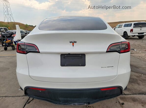 7SAYGDEE0PF695282 2023 TESLA MODEL White უკანა ხედი