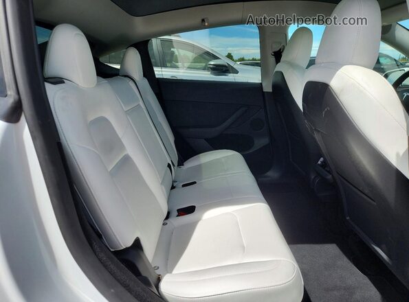 7SAYGDEE0PF839980 2023 TESLA MODEL White Հետևի նստատեղերի տեսք
