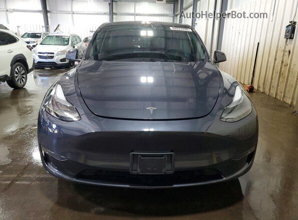 7SAYGDEE0RA241498 2024 TESLA MODEL Gray Widok z przodu