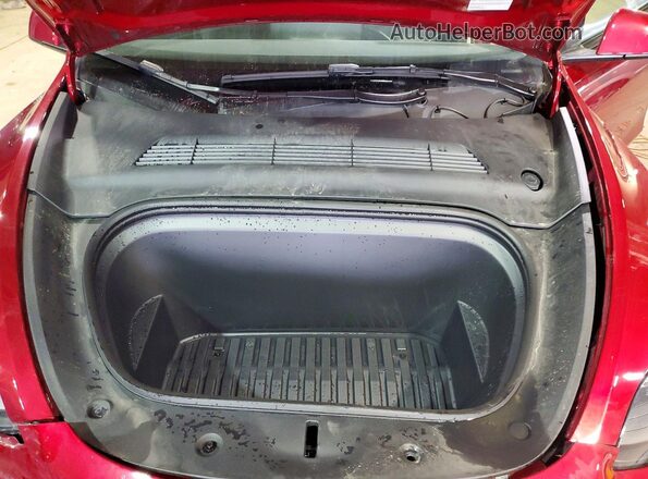 7SAYGDEE0RA283296 2024 TESLA MODEL Red ძრავის განყოფილების ხედი