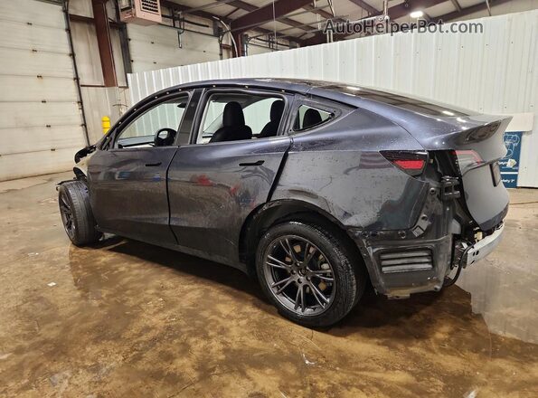 7SAYGDEE0SA352137 2025 TESLA MODEL Gray Задня ліва чверть