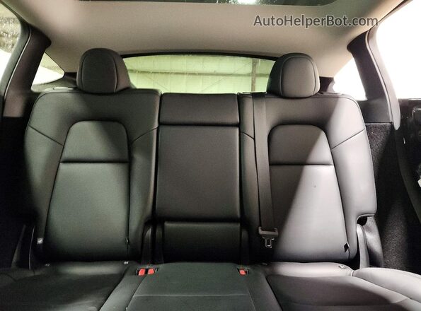 7SAYGDEE0SA352137 2025 TESLA MODEL Gray Вид задніх сидінь