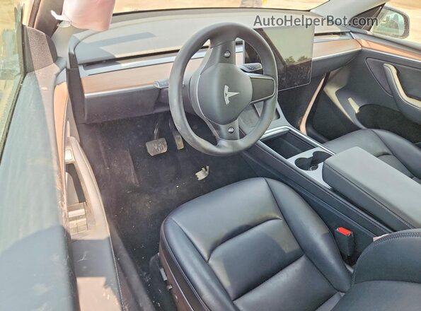 7SAYGDEE0SF217243 2025 TESLA MODEL Серый Вид панели приборов