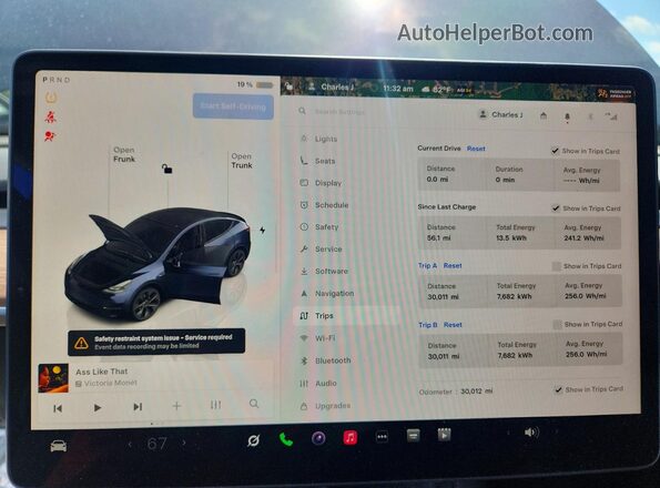 7SAYGDEE0SF298910 2025 TESLA MODEL Gray Սարքավորումների վահանակի տեսք
