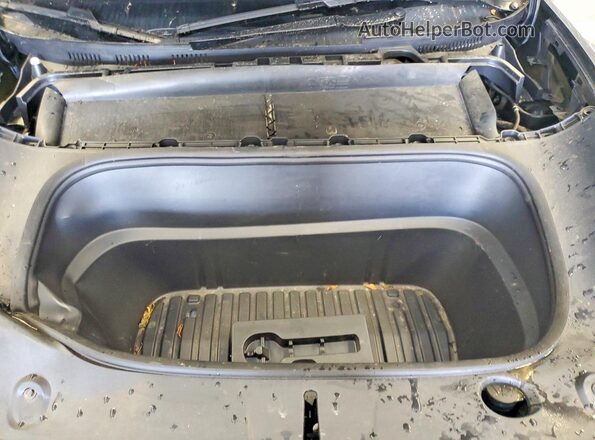 7SAYGDEE0TA431230 2026 TESLA MODEL Charcoal Շարժիչի բաժամունքի տեսք