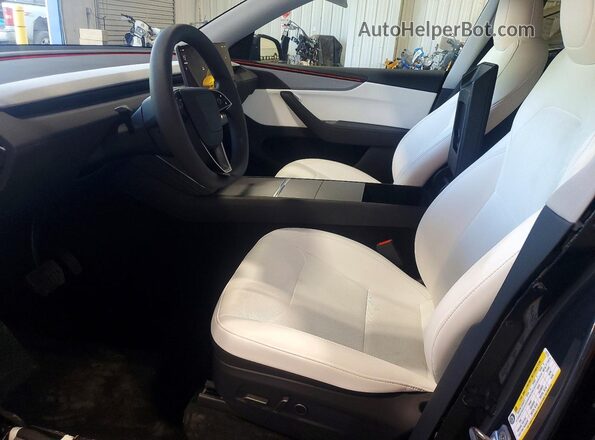 7SAYGDEE0TF431716 2026 TESLA MODEL Gray Front interior view