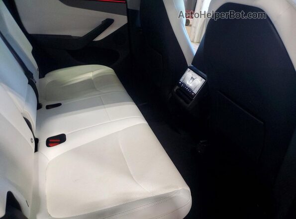 7SAYGDEE0TF431716 2026 TESLA MODEL Gray Rear seats view