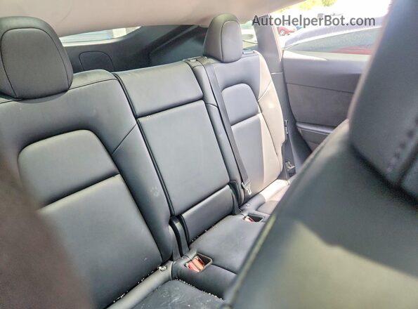 7SAYGDEE1NF321583 2022 TESLA MODEL Red Rear seats view