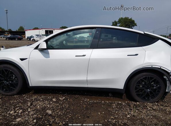 7SAYGDEE1NF332650 2022 TESLA MODEL Y White 