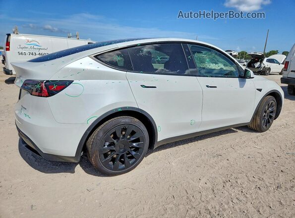 7SAYGDEE1PA129418 2023 TESLA MODEL Белый Задняя правая четверть