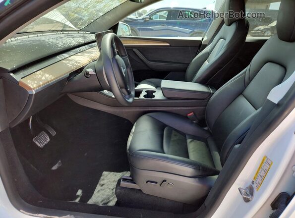 7SAYGDEE1PA129418 2023 TESLA MODEL Белый Вид салона спереди