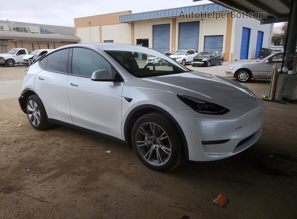 7SAYGDEE1PA167196 2023 TESLA MODEL White Передня права чверть