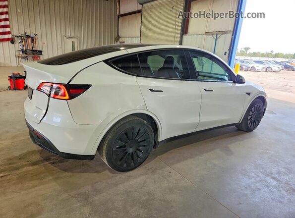 7SAYGDEE1PF611177 2023 TESLA MODEL Белый Задняя правая четверть