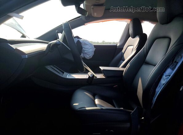 7SAYGDEE1PF702613 2023 TESLA MODEL Red Vista interior delantera
