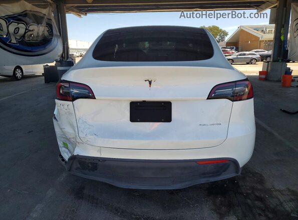 7SAYGDEE1PF743193 2023 TESLA MODEL White უკანა ხედი