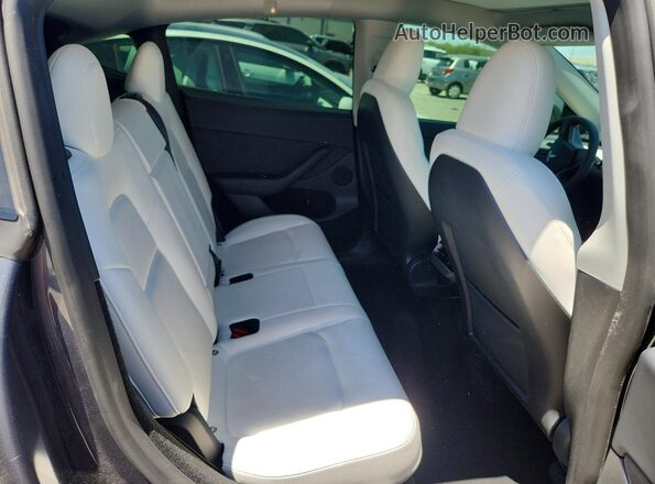 7SAYGDEE1PF853435 2023 TESLA MODEL Gray უკანა სალონის ხედი