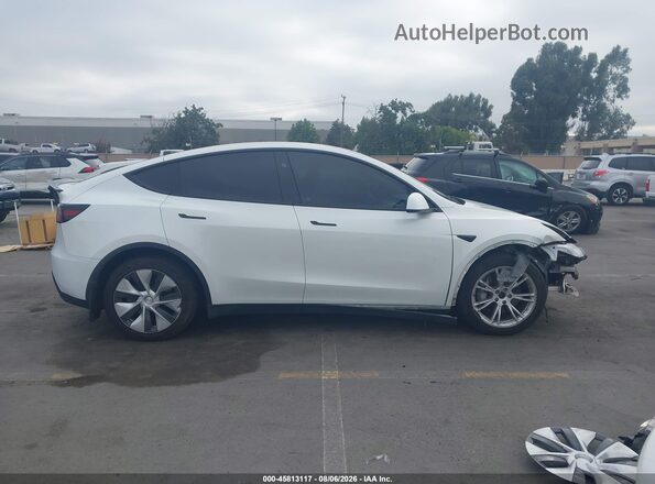 7SAYGDEE1PF962865 2023 TESLA MODEL Y White Սալոնի 360 աստիճան տեսք