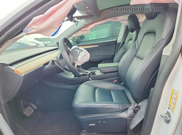 7SAYGDEE1RA280567 2024 TESLA MODEL Белый Вид салона спереди