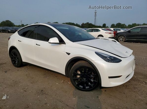 7SAYGDEE1RA280567 2024 TESLA MODEL Белый Передняя правая четверть