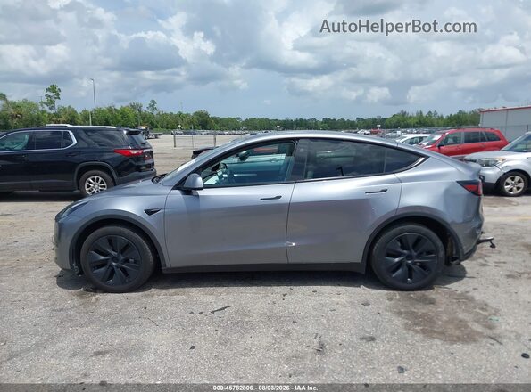 7SAYGDEE1RA309582 2024 TESLA MODEL Y Gray Вид задньої частини салону