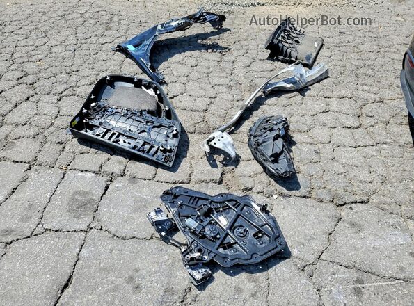 7SAYGDEE1RF133457 2024 TESLA MODEL Black Vista del compartimento del motor