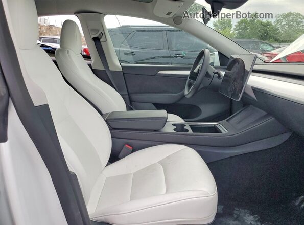 7SAYGDEE1RF209324 2024 TESLA MODEL White Սալոնի դիմացի տեսք